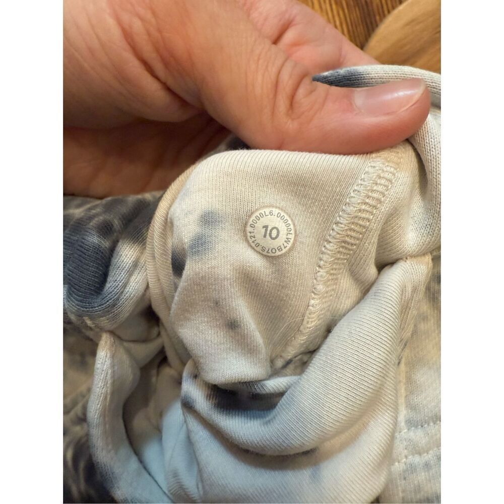 Lululemon Navy White Terry Marble Dye Inner Glow Pull On Athletic Short Size 10 - Picture 4 of 5